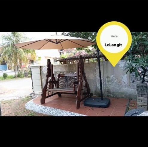 Lelangit Inn Port Dickson Exterior photo